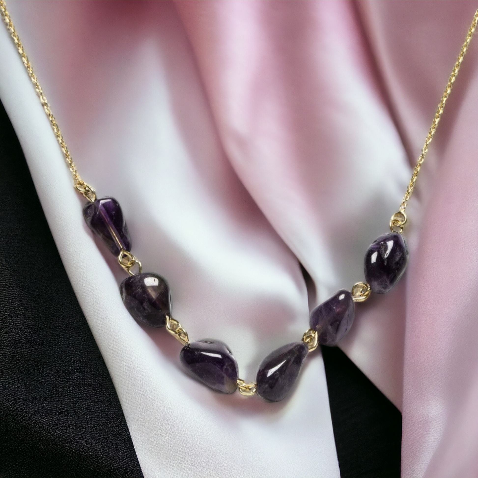 Collar de Fiora Jewels con amatistas naturales 