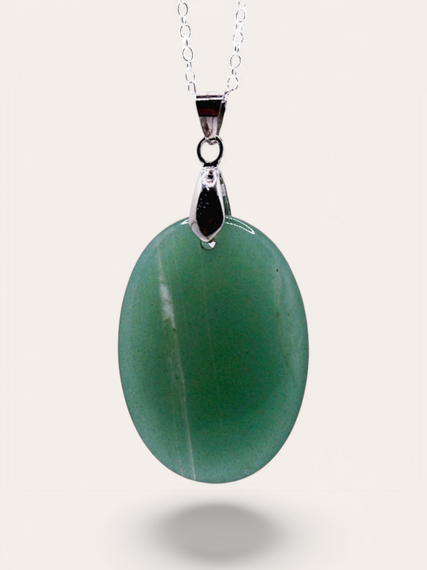 Collar de Fiora Jewels con piedra aventurina verde natural en colgante de plata de ley 925