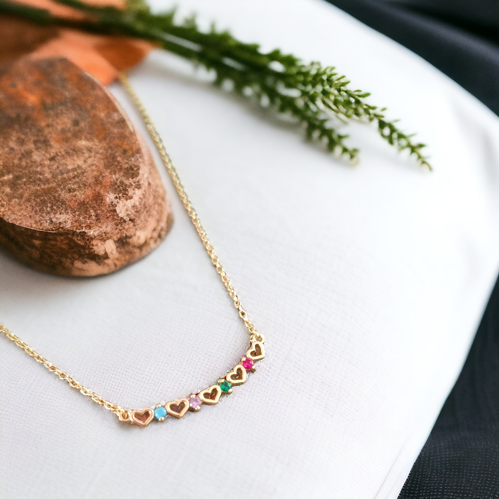 Collar corazones con circonitas ideal para regalos mujer